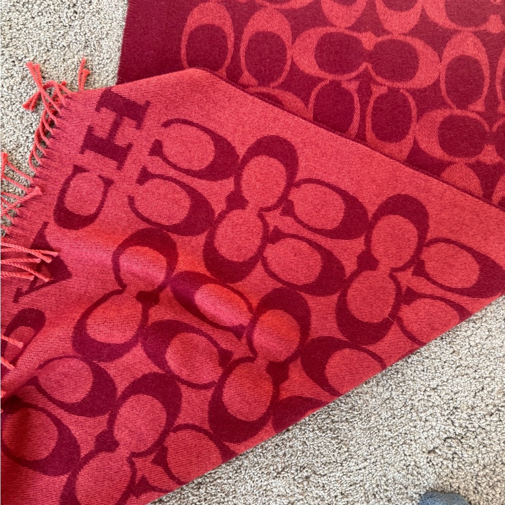 Coach Two-Tone Red Signature Jacquard Fringe scarf